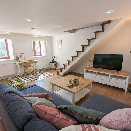 Stylish 2-Bedroom Apartment In Central Βουδαπέστη Εξωτερικό φωτογραφία