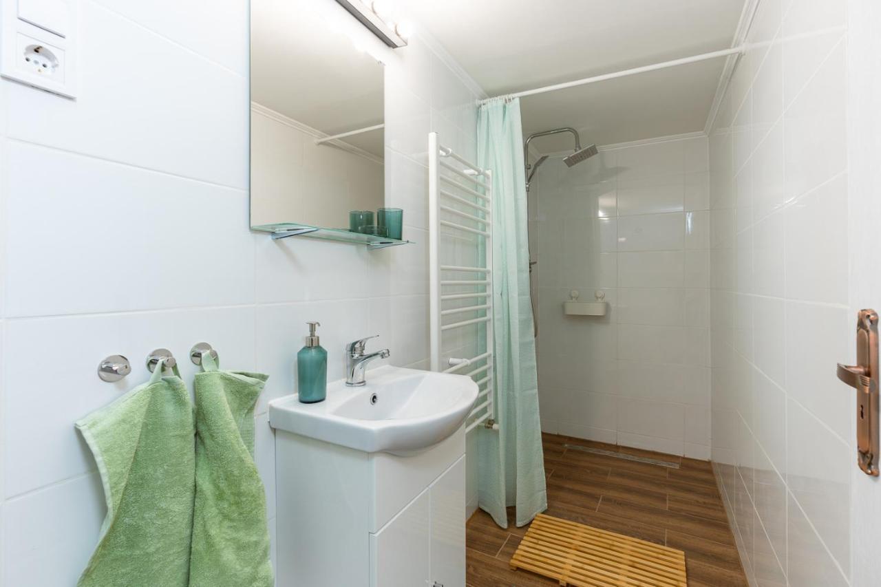 Stylish 2-Bedroom Apartment In Central Βουδαπέστη Εξωτερικό φωτογραφία